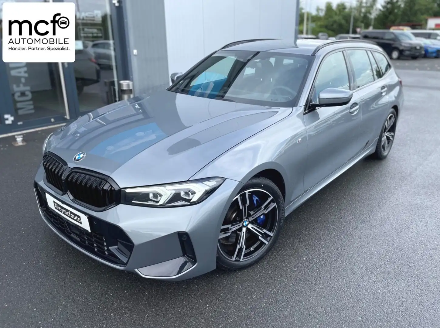 BMW 330 i Touring M Sport 18 Zoll *LED*Live-Cockpit+* Grey - 1