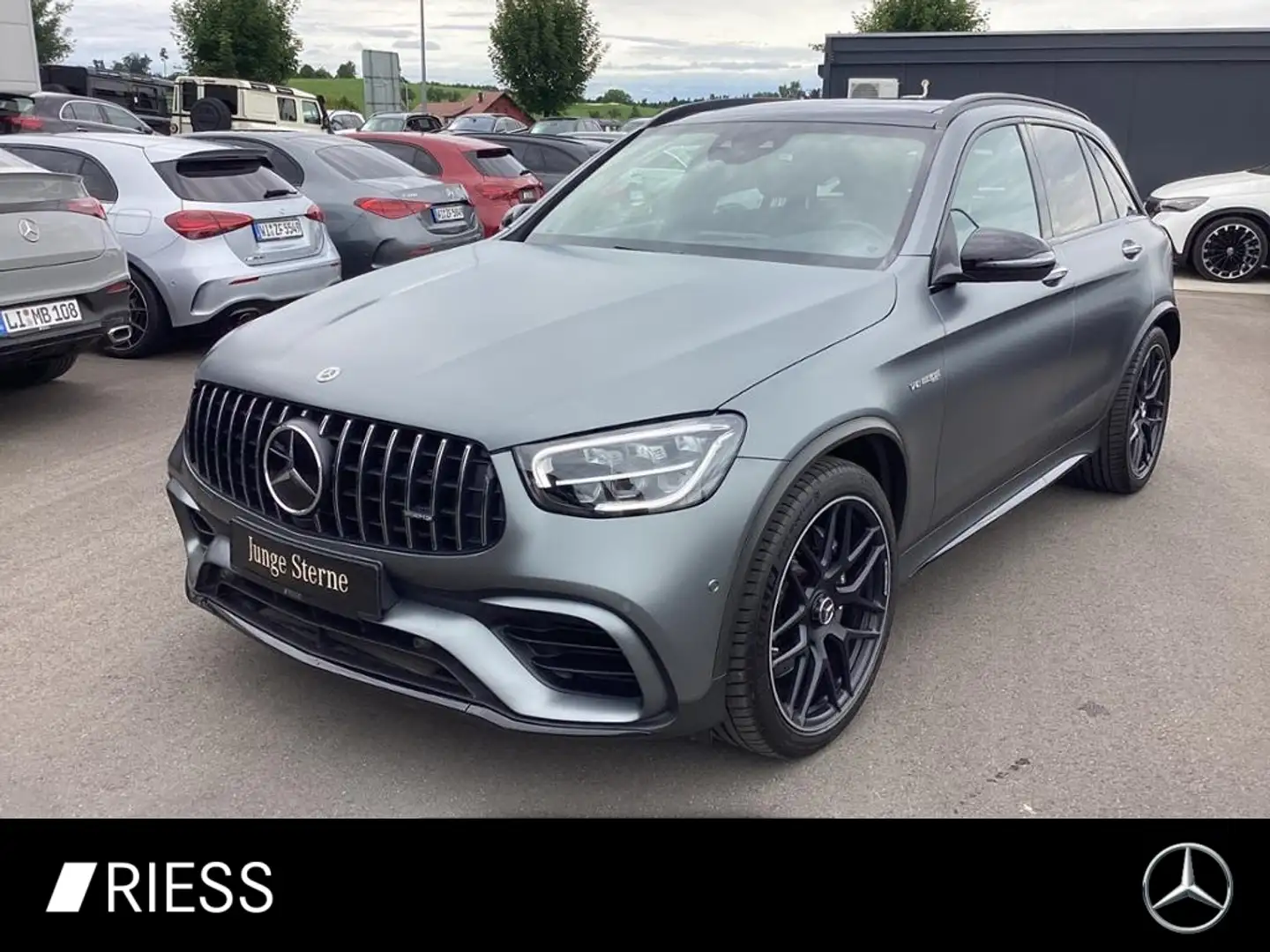 Mercedes-Benz GLC 63 AMG 4M FahrassP+HUD+Night+Pano+Kamera+LED Grau - 1