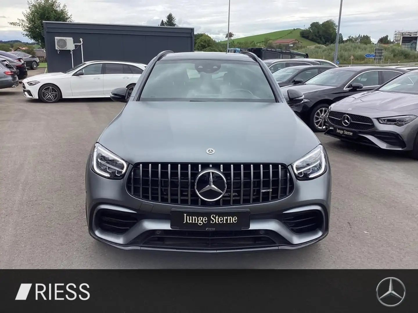 Mercedes-Benz GLC 63 AMG 4M FahrassP+HUD+Night+Pano+Kamera+LED Grau - 2
