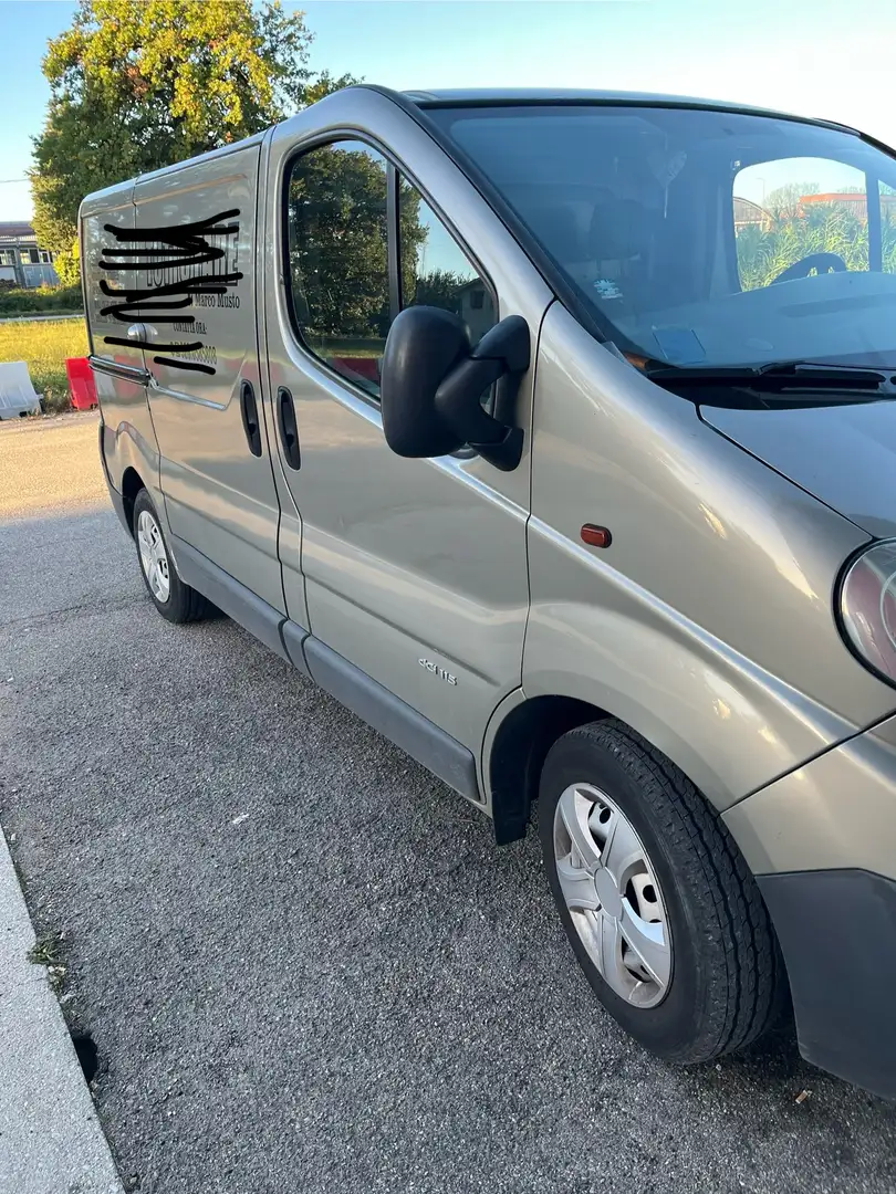 Renault Trafic auto carro - 1