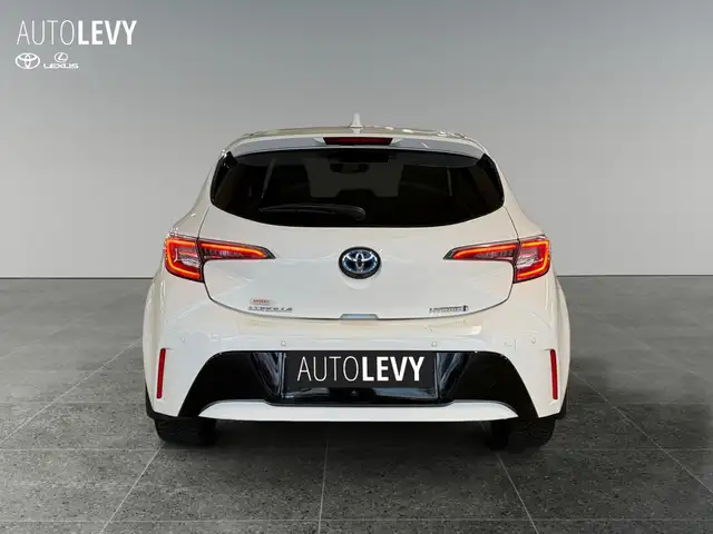 Toyota Corolla view 5