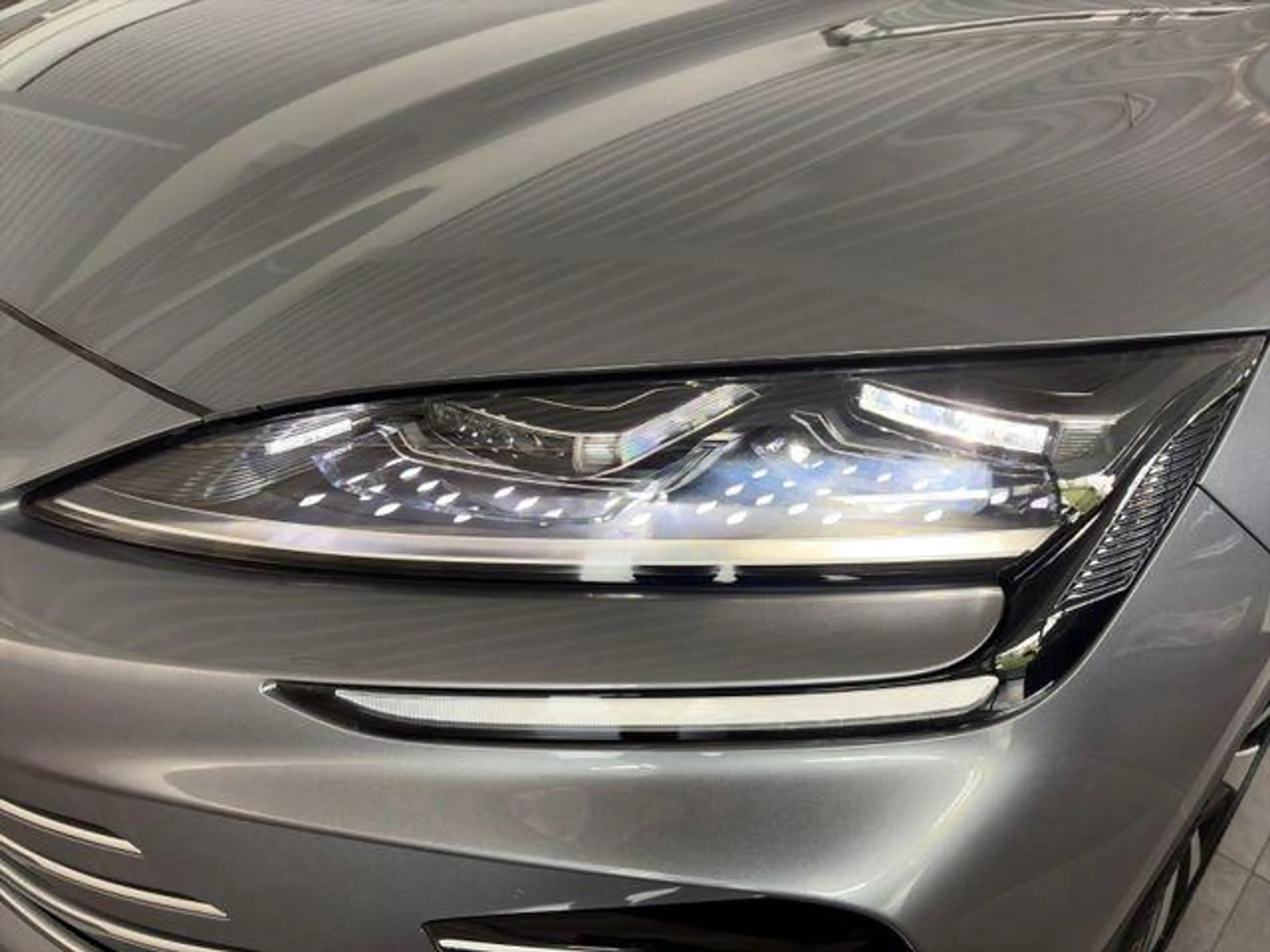 BYD Seal U DM-i Boost /360°/HUD/SHZ/PANO-DA/19Z/ 160 kW (2... — photo 14