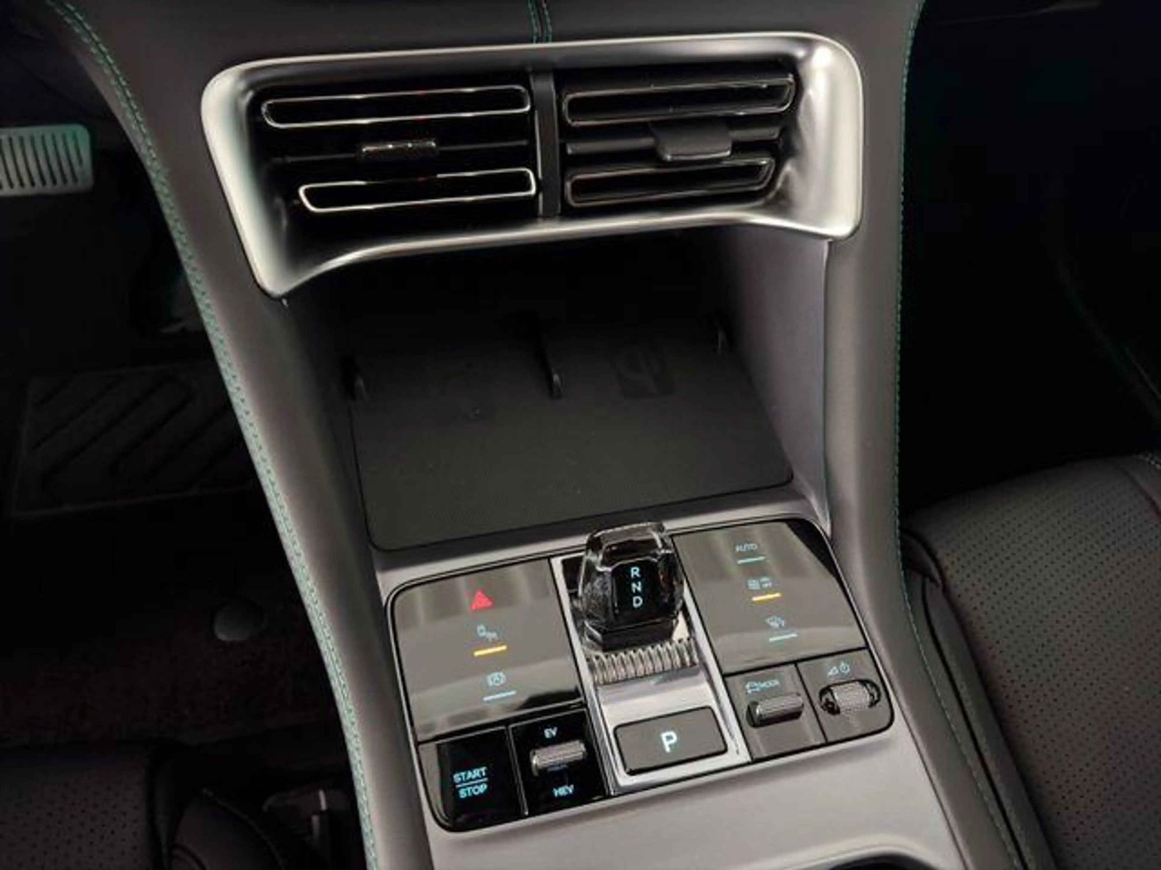 BYD Seal U DM-i Boost /360°/HUD/SHZ/PANO-DA/19Z/ 160 kW (2... — photo 15