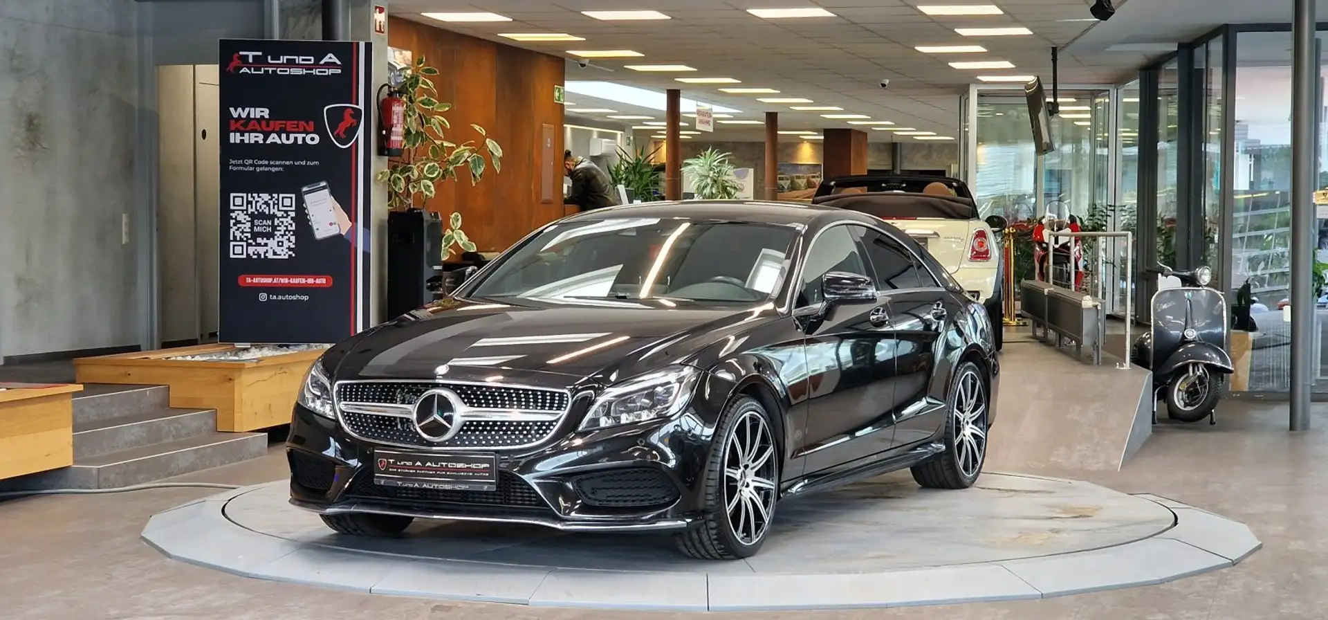 Mercedes-Benz CLS 350 d 4-Matic AMG-Paket Aut. *Kamera*Navi*MULTIBEAM LE Schwarz - 1