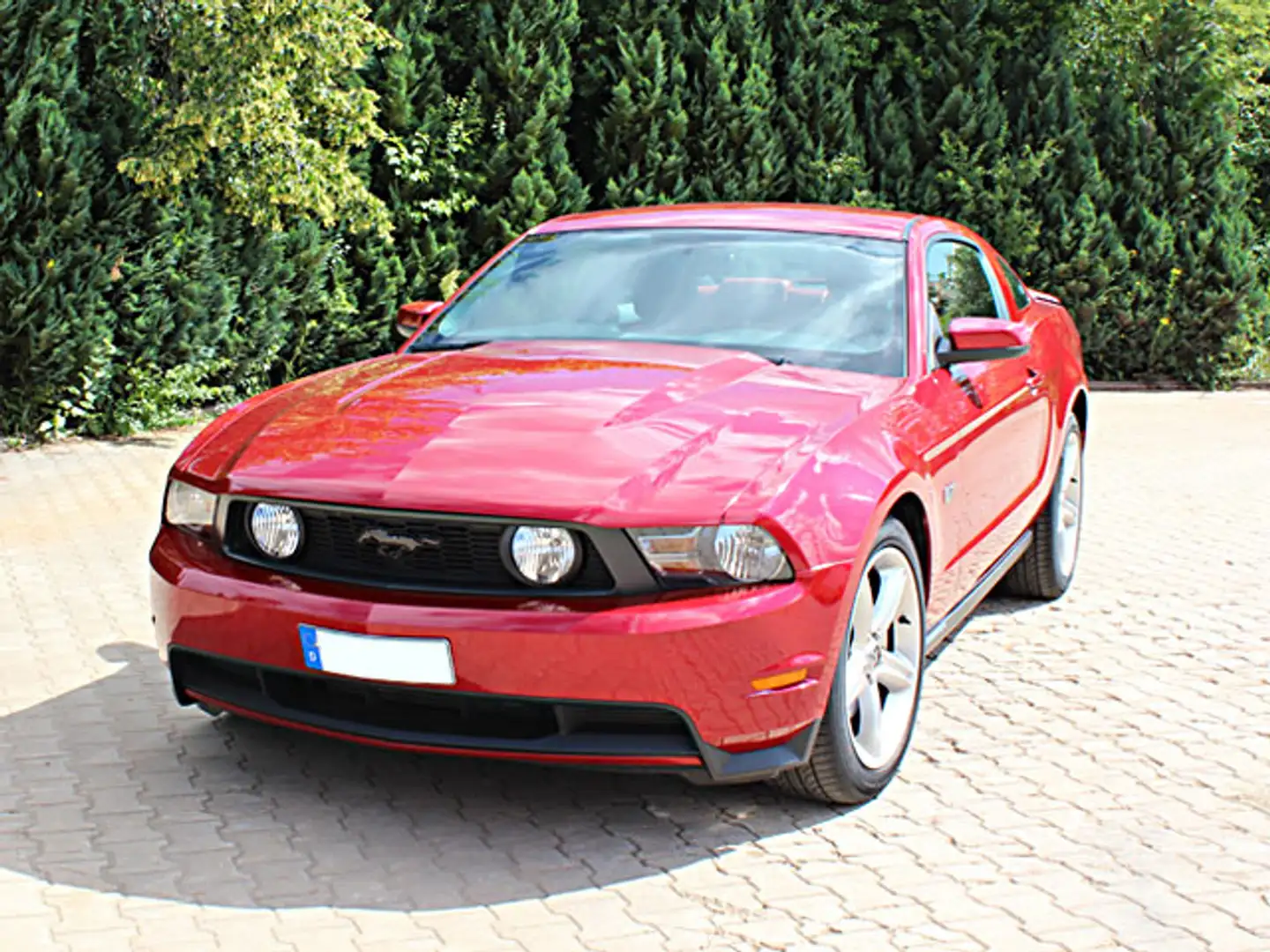 Ford Mustang GT V8 Czerwony - 2