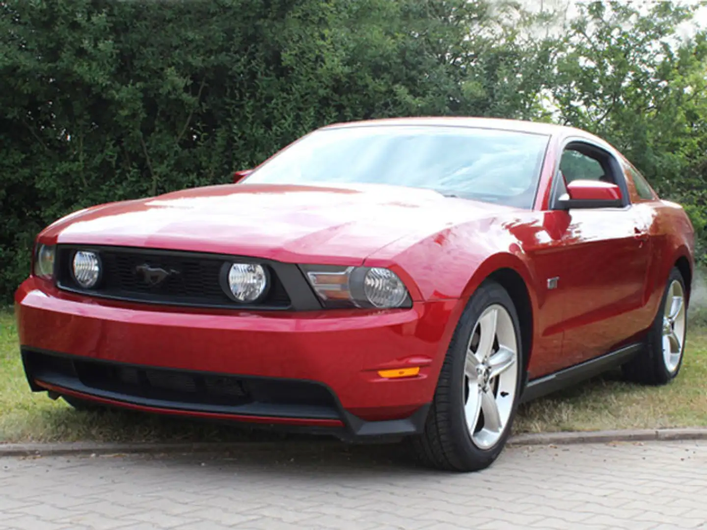 Ford Mustang GT V8 Rouge - 1