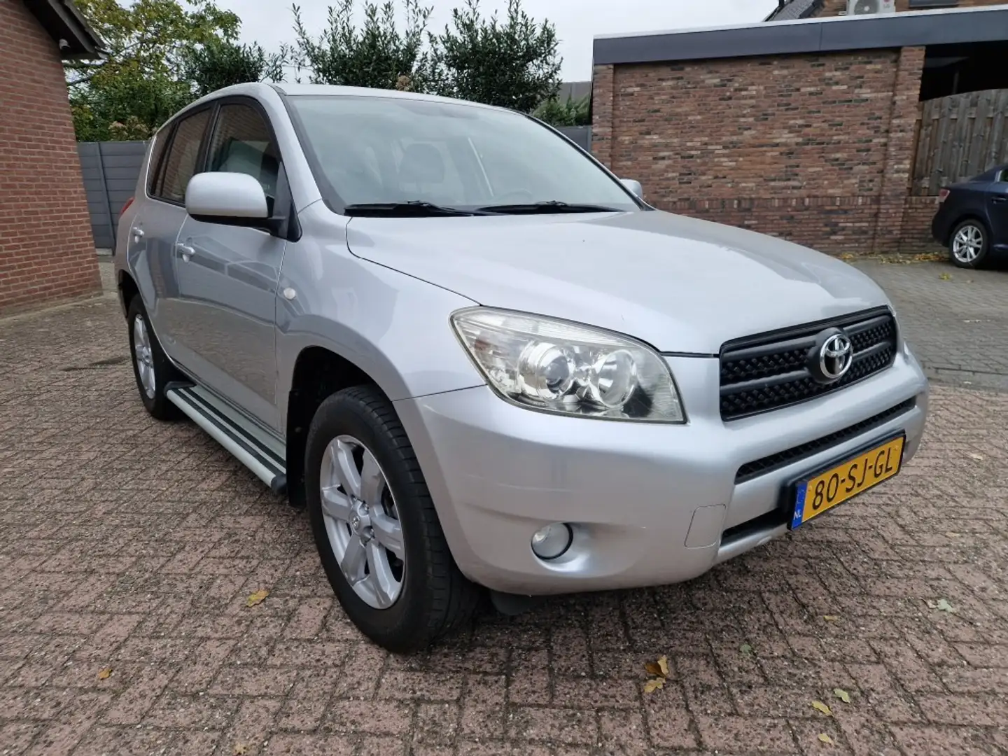 Toyota RAV 4 2.0 VVT-i 4WD Linea Sol 5-drs NL-auto Clima/Airco Grijs - 2