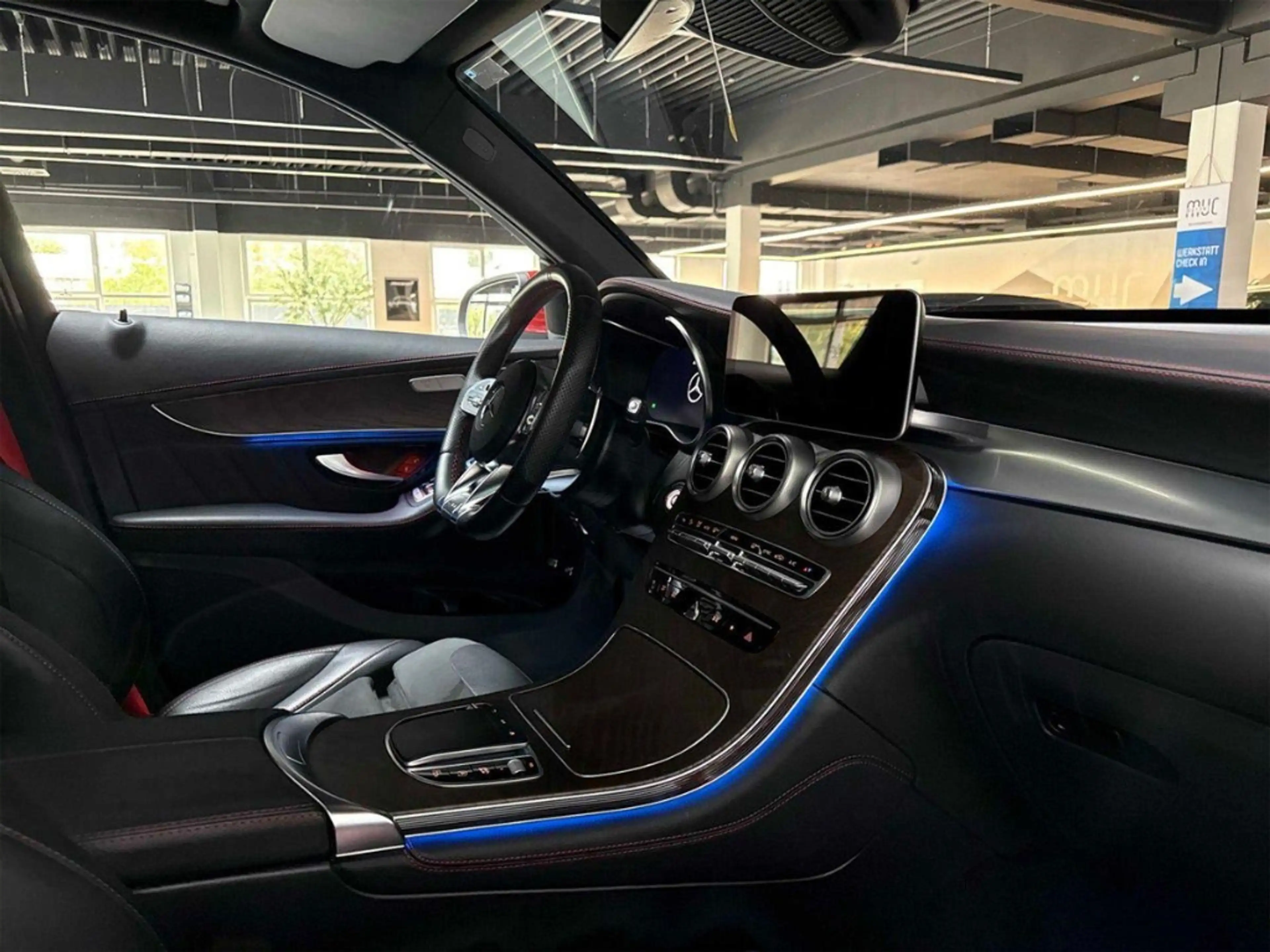Mercedes-Benz GLC 43 AMG 4Matic Hyazinthrot AHK Junge Sterne — photo 9
