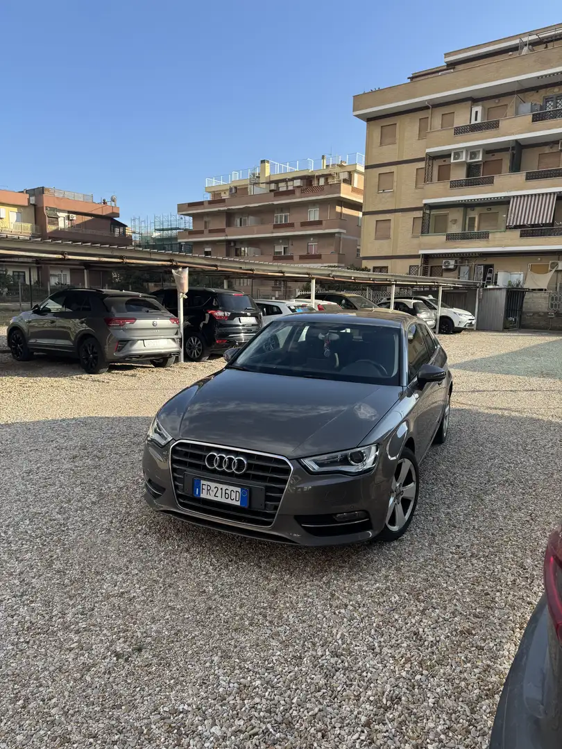 Audi A3 1.6 tdi Ambition - 1