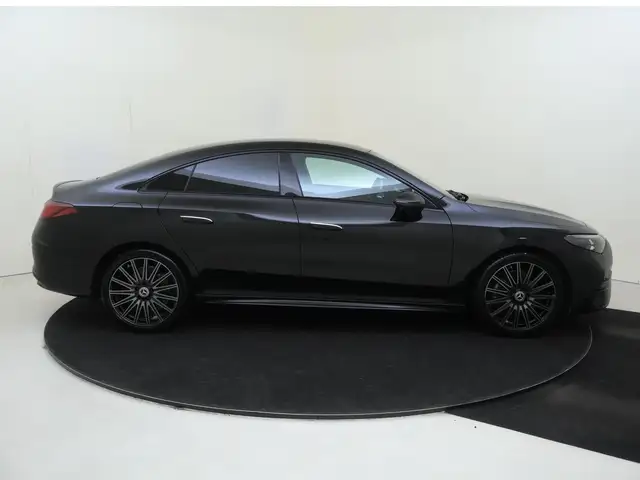 Mercedes-Benz Cla view 9