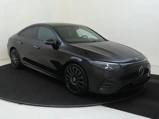 Mercedes-Benz Cla view 2
