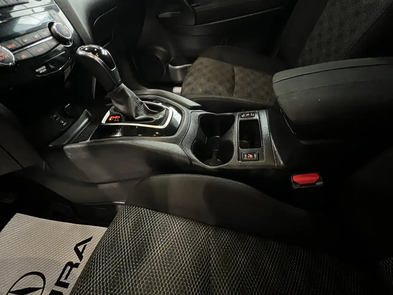 Nissan Qashqai снимка Nissan Qashqai