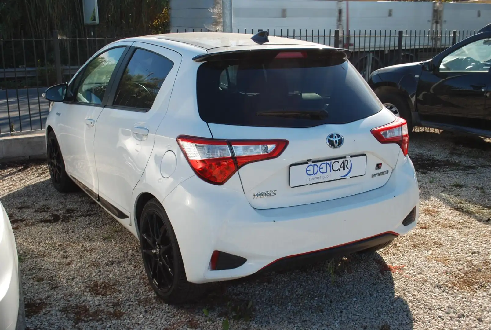 Toyota Yaris Yaris 5p 1.5h Active my18 - 2