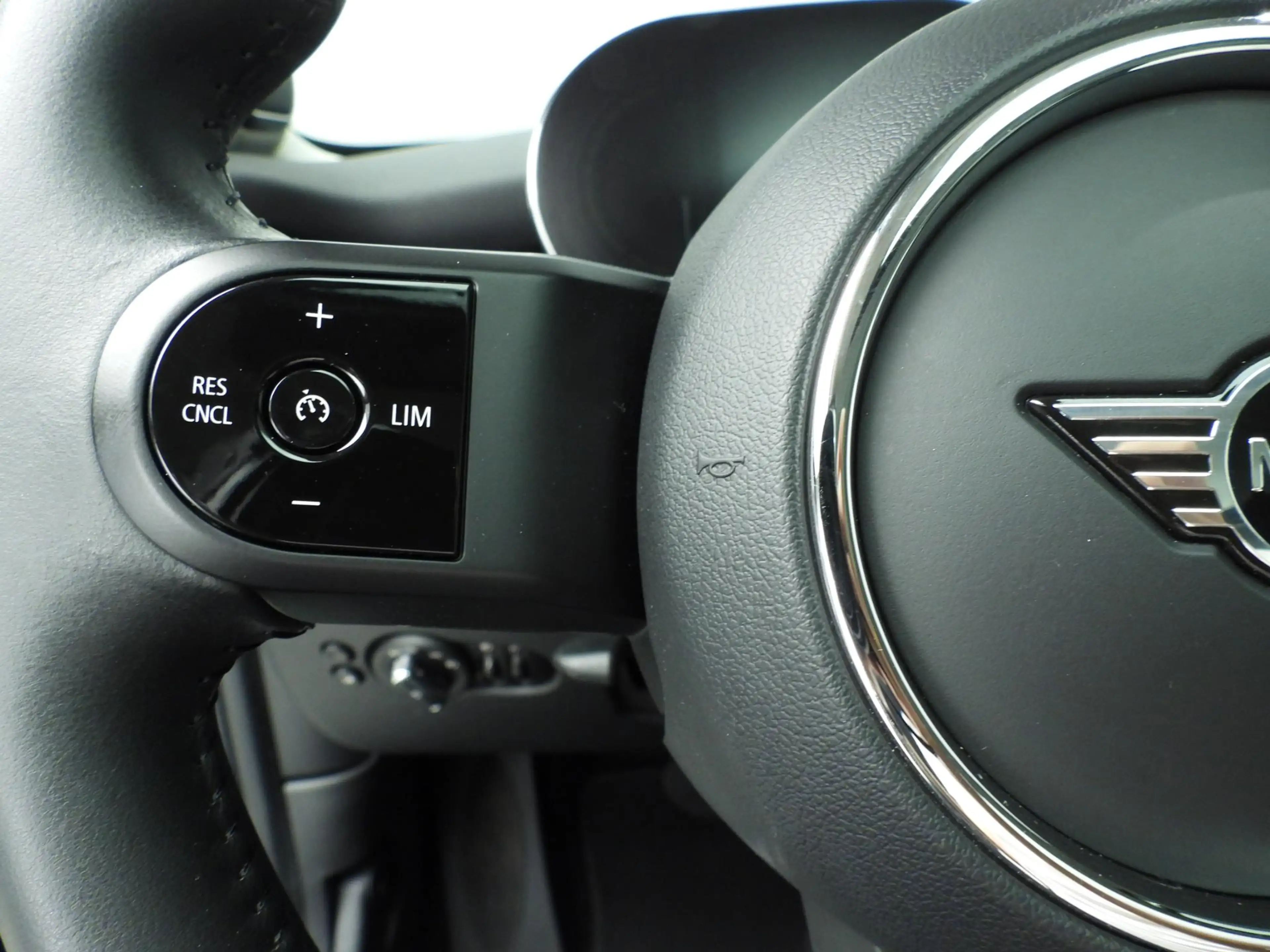 MINI Cooper SE Electric | Classic Uitvoering | Panoramadak | HArm — photo 13