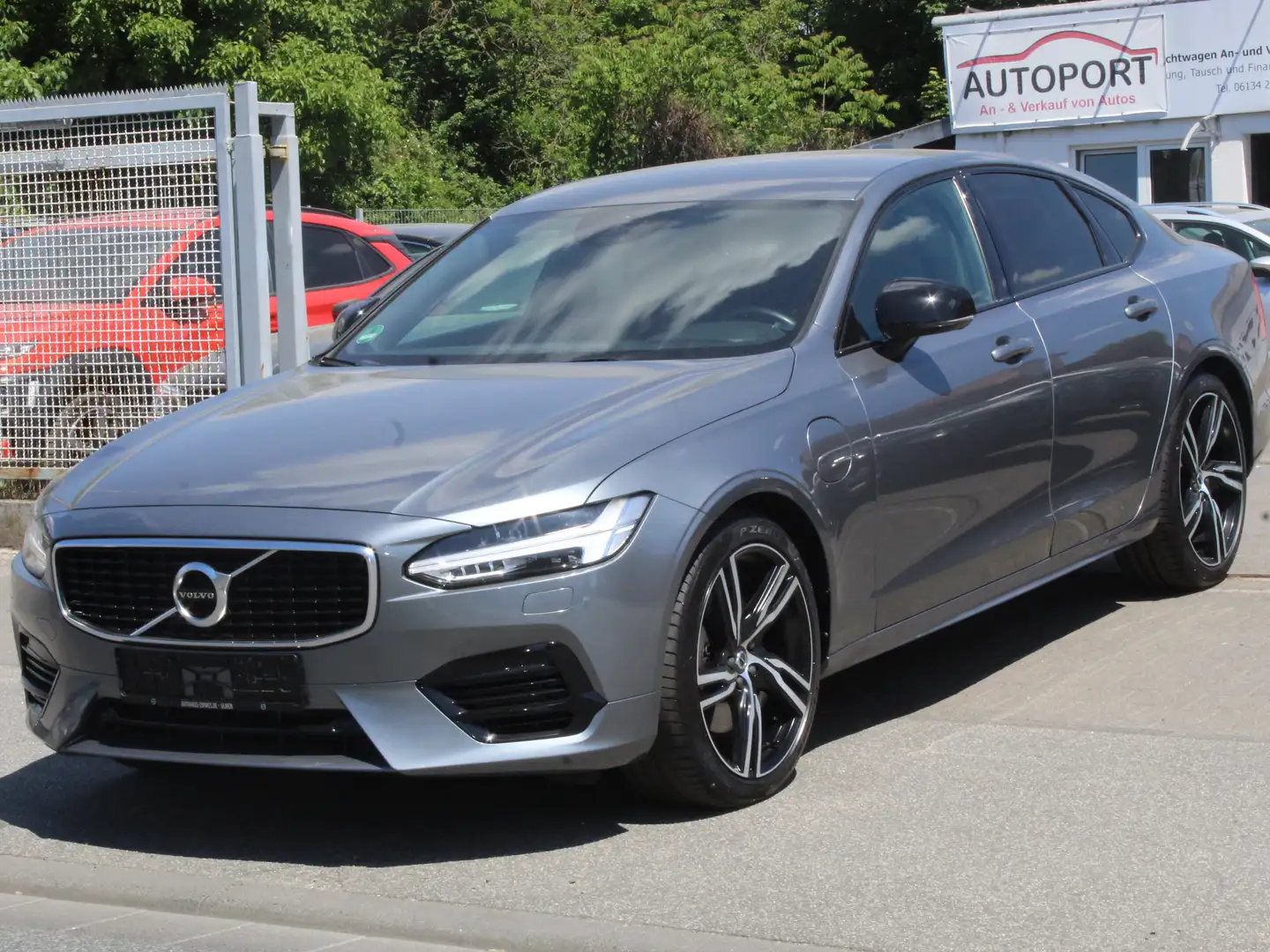 Volvo S90 R Design Plug-In Hybrid AWD Szürke - 1