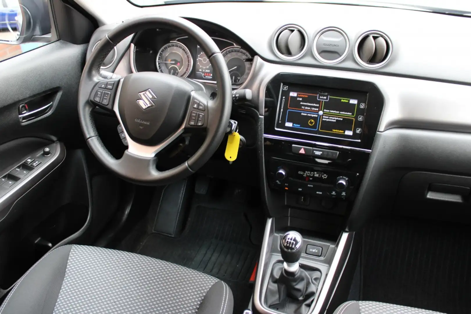 Suzuki Vitara 1.4 Boosterjet Select Smart Hybrid Grijs - 2