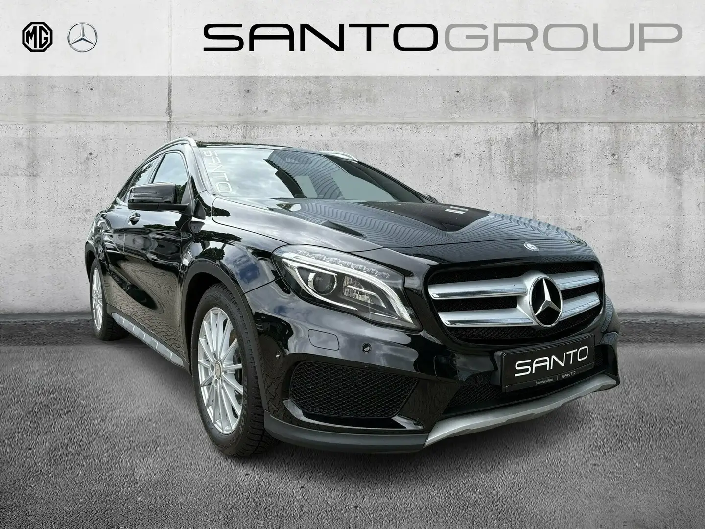 Mercedes-Benz GLA 250 GLA 250 4MATIC AMG Line Xenon Pano Leder Kamera Schwarz - 1
