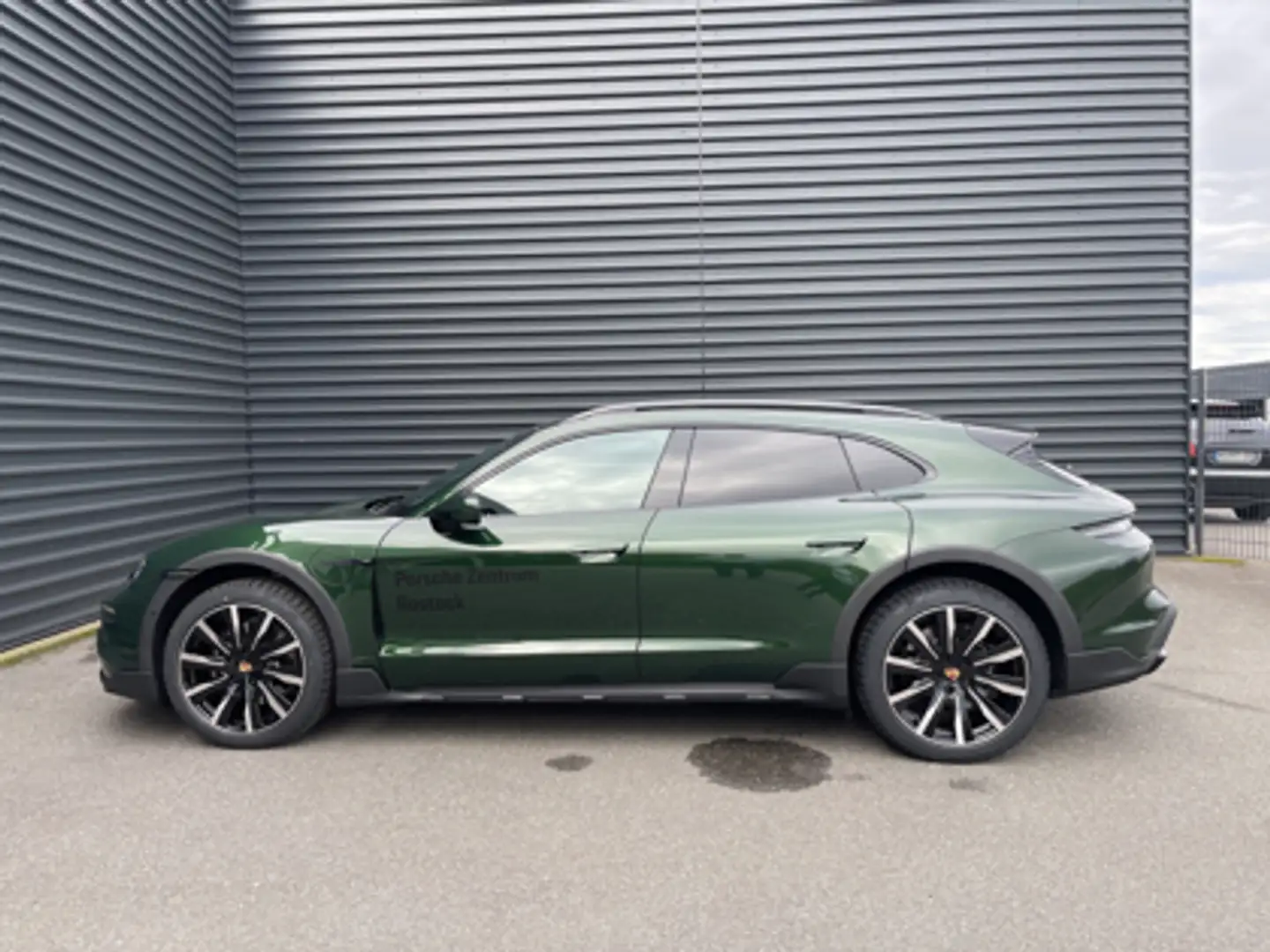 Porsche Taycan Taycan 4 Cross Turismo Grün - 2