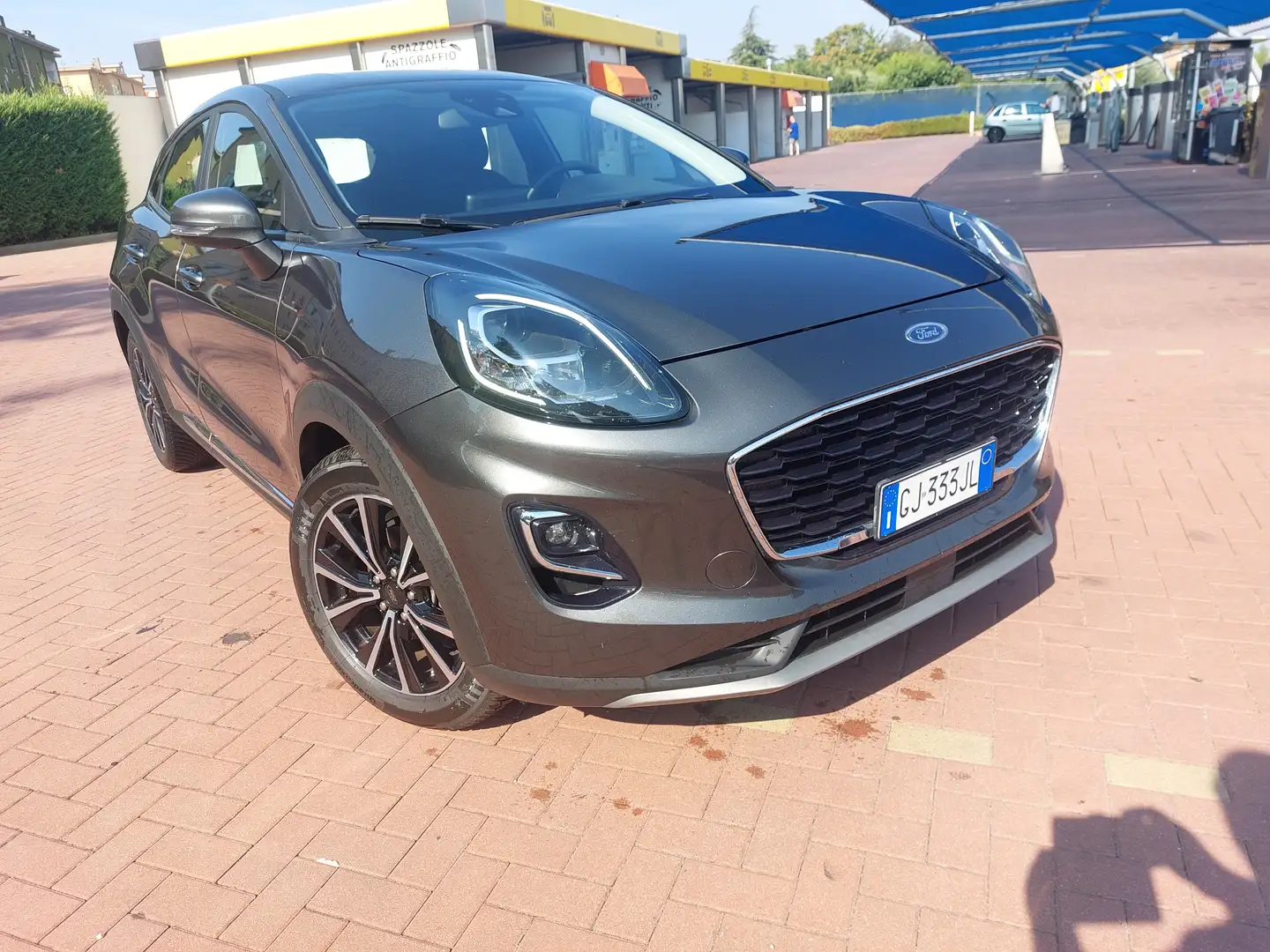 Ford Puma 5P / SUV 1.0 ECOBOOST HYBRID 125CV TITANIUM SeS Grigio - 1