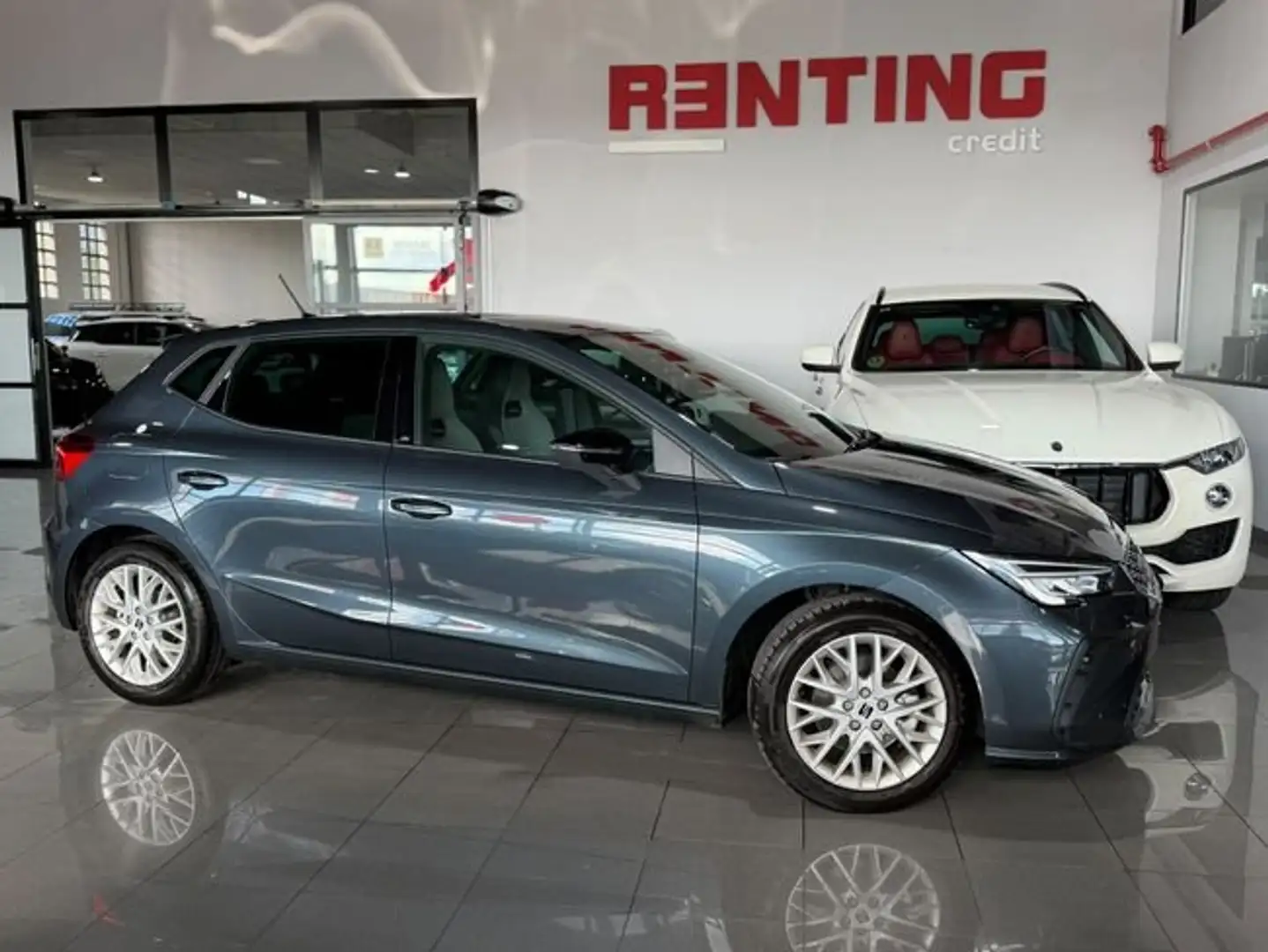 SEAT Ibiza 1.0 TSI 85kW (115CV) Start&Stop FR+ Gris - 2