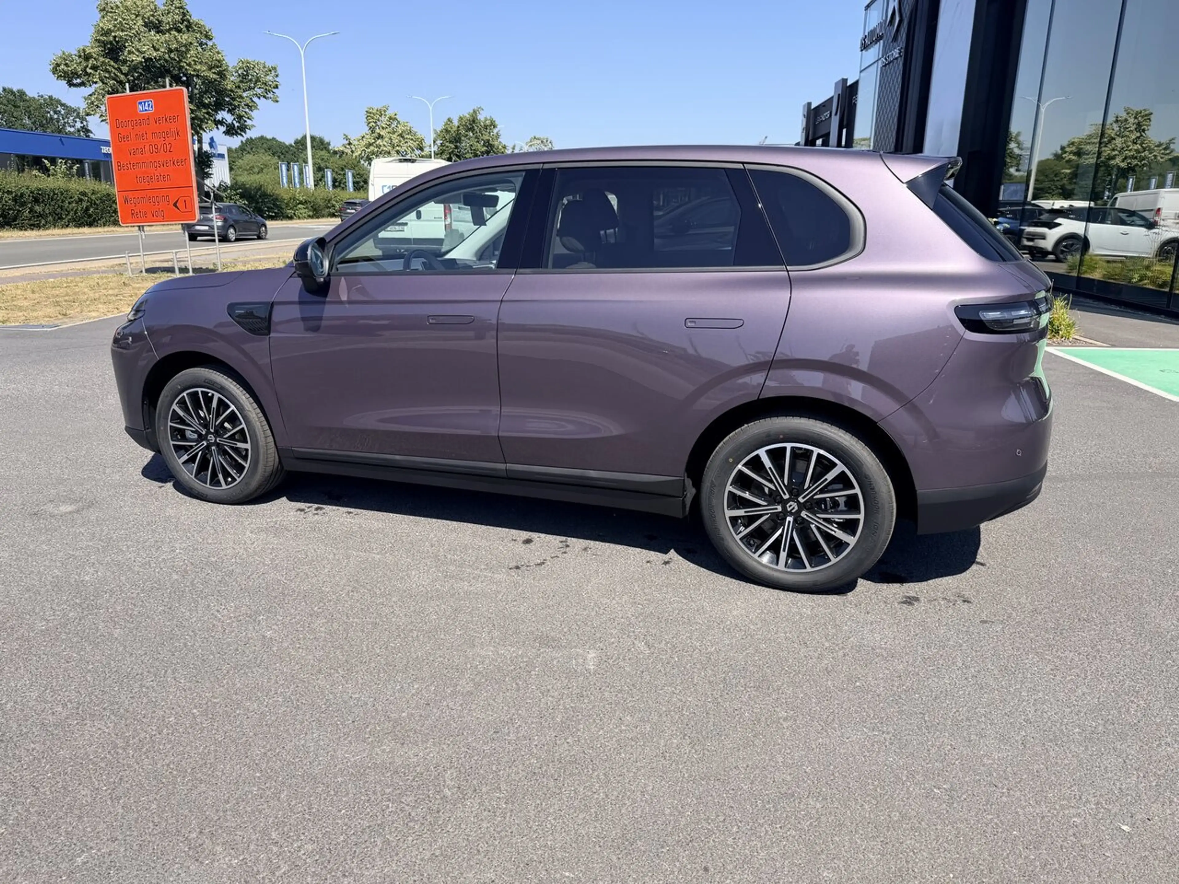 Leapmotor B10 DESIGN PRO MAX *NIEUW* — photo 3