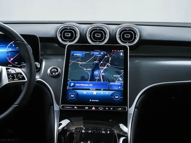 Mercedes-Benz GLC view 7
