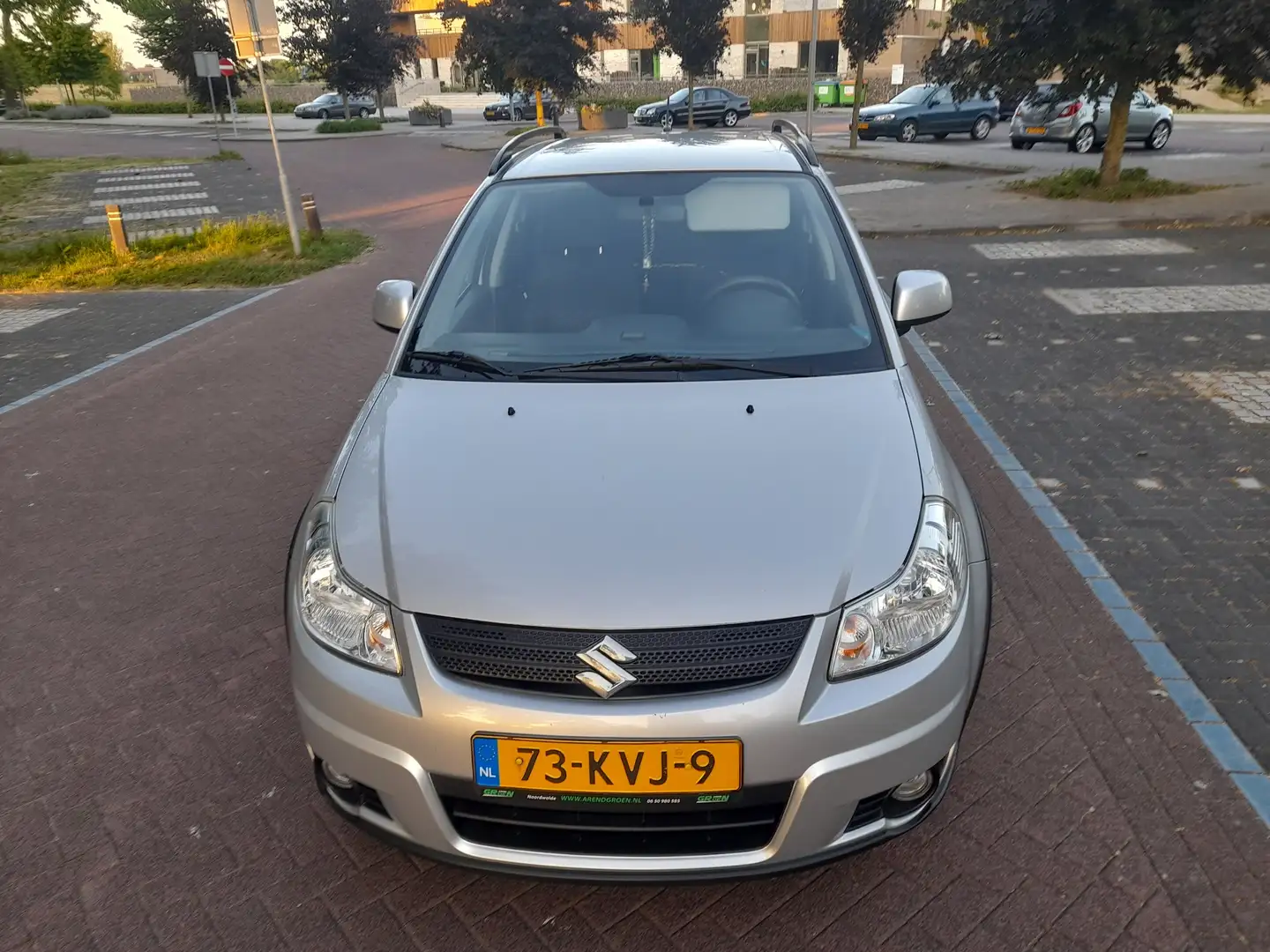 Suzuki SX4 1.6 VVT Comfort Plateado - 1