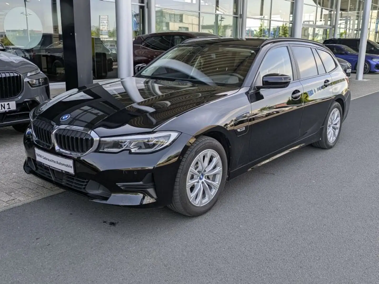 BMW 330 e Tour. Advantage Laser. HeadUp. Teilleder. Schwarz - 2