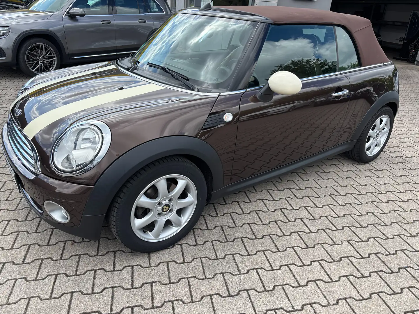 MINI Cooper Cabrio Cooper Braun - 1