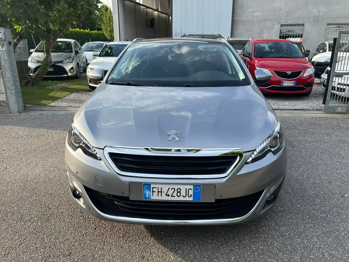 Peugeot 308 PureTech Turbo 130 S&S EAT6 SW GT Line Grijs - 1