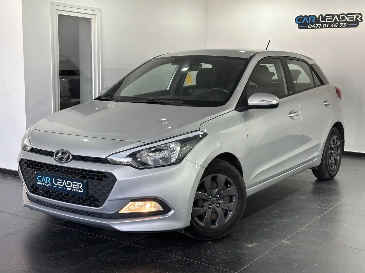 Hyundai i20 1.2i Cool Argent - 1
