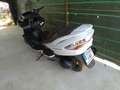 Suzuki Burgman 400 - thumbnail 2