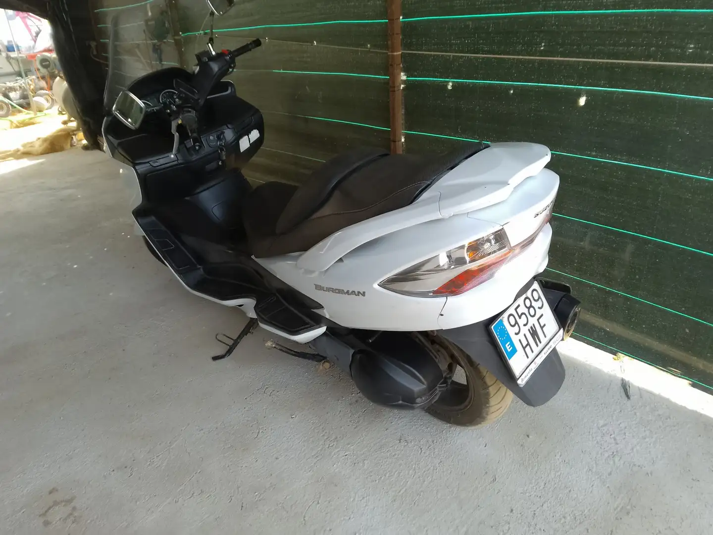 Suzuki Burgman 400 - 2