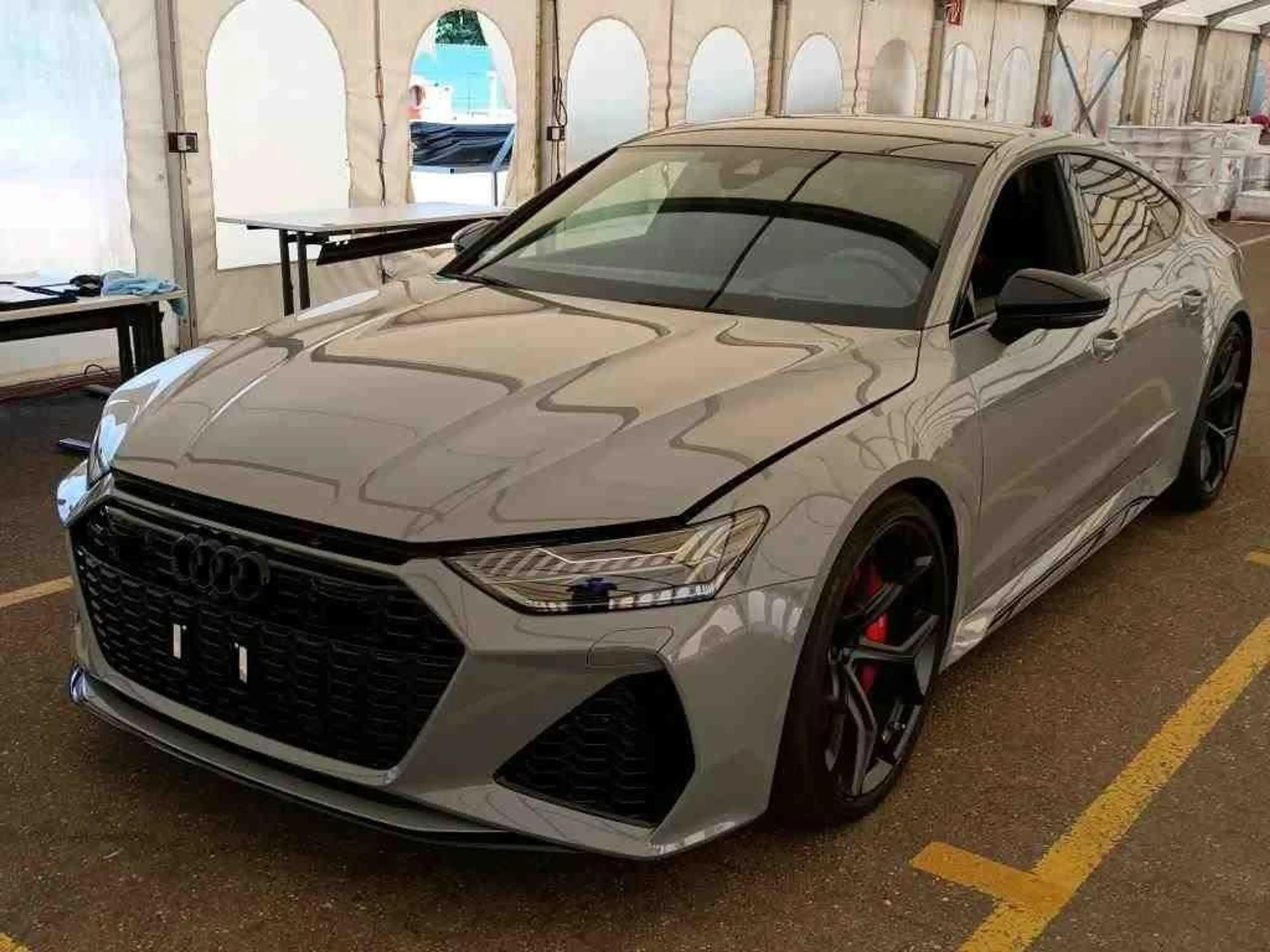Audi RS7 PERFORMANCE LASER/ACC/HuD/PANO/RS-AGA/360°