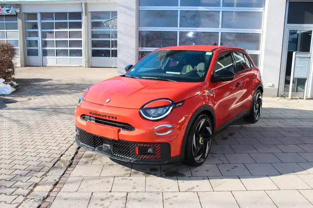 Abarth 600e TURISMO 54 kWh 240PS