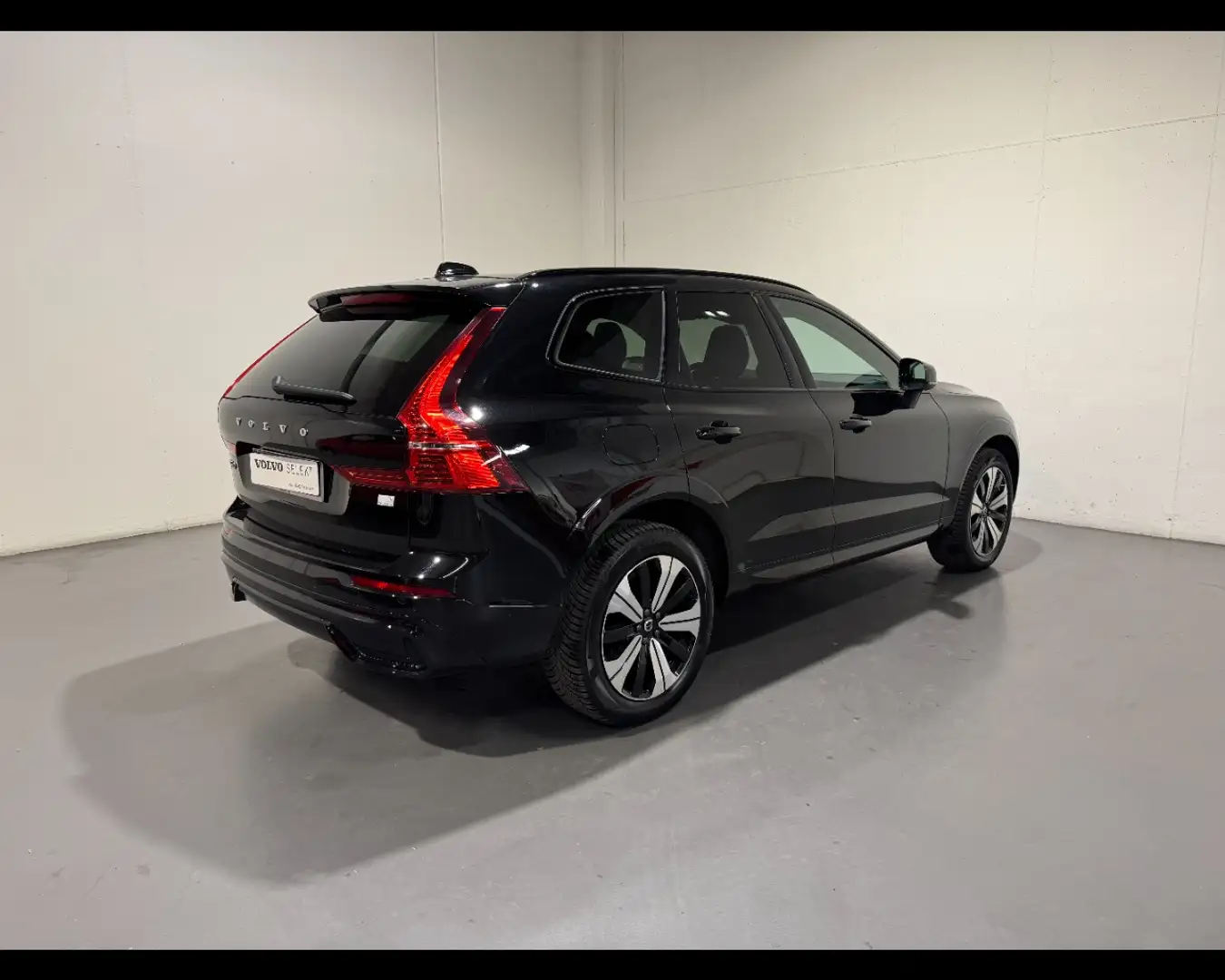 Volvo XC60 T6 Plug-In Hybrid AWD PLUS DARK AUTO Nero - 2