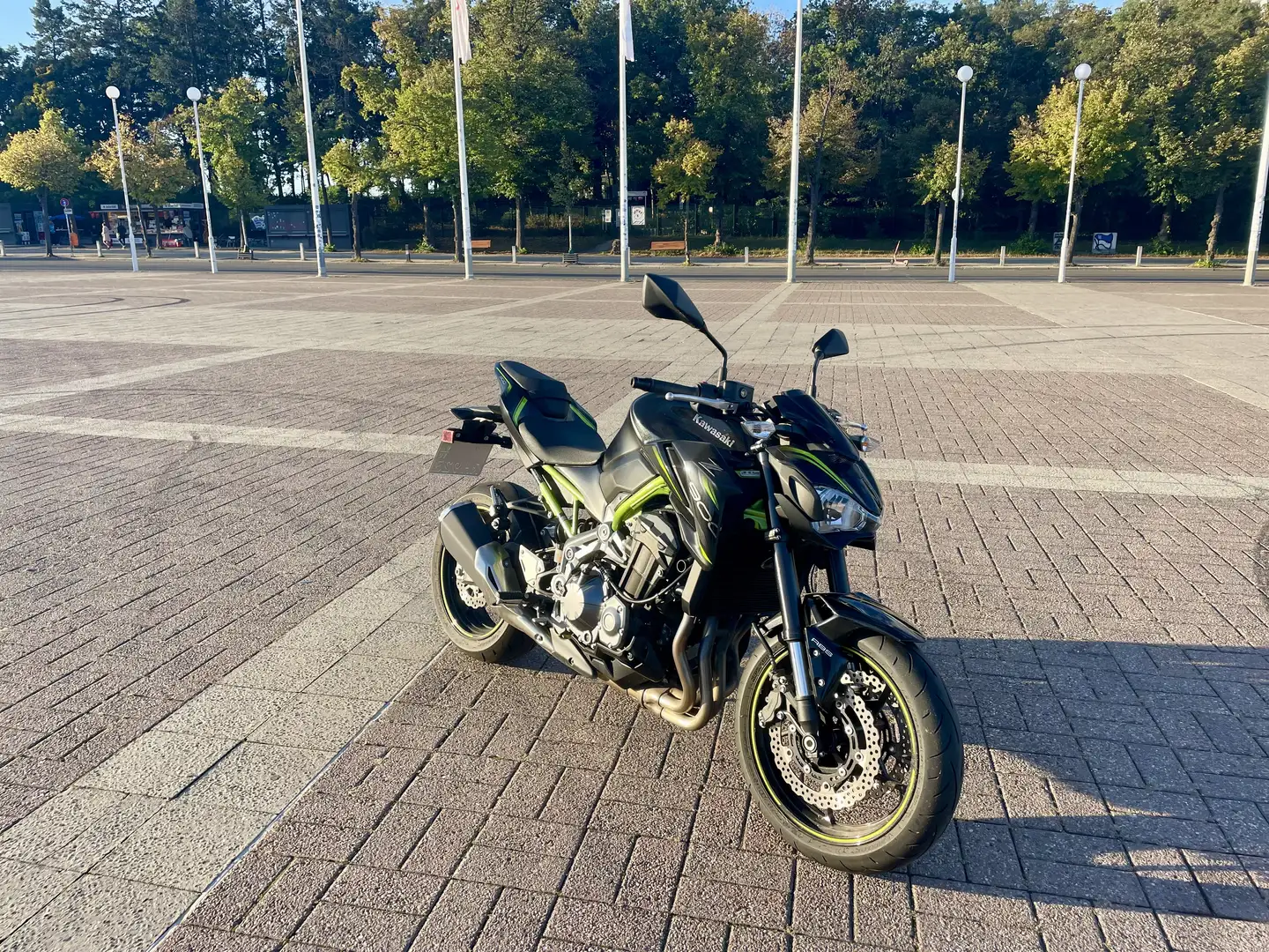 Kawasaki 900 Z - 2