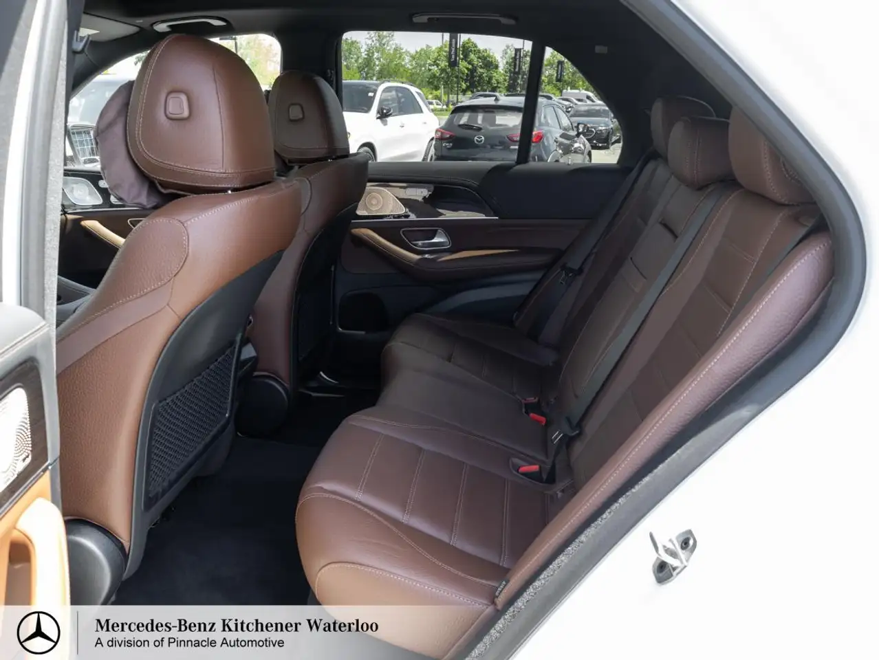 Mercedes-Benz GLE снимка Mercedes-Benz GLE