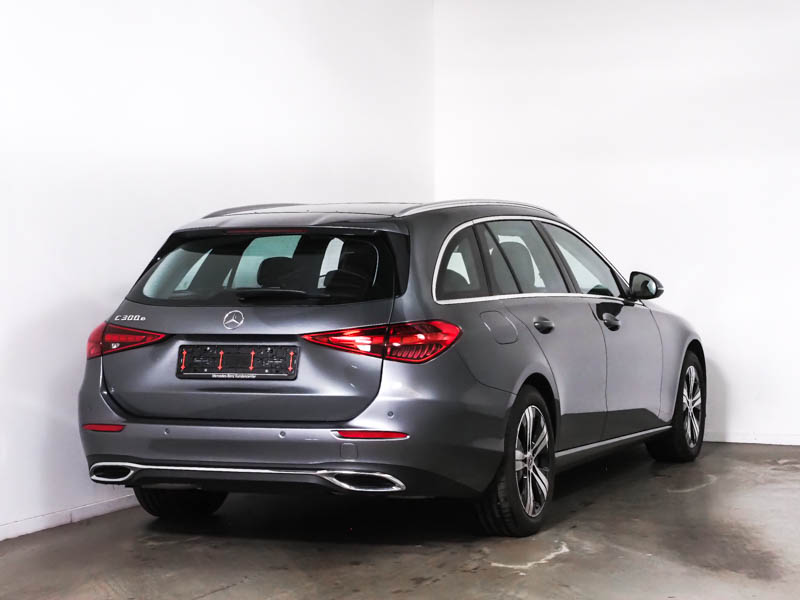 Mercedes-Benz C 300 e T-Modell mit EQ Hybrid Technologie MBUX — photo 3