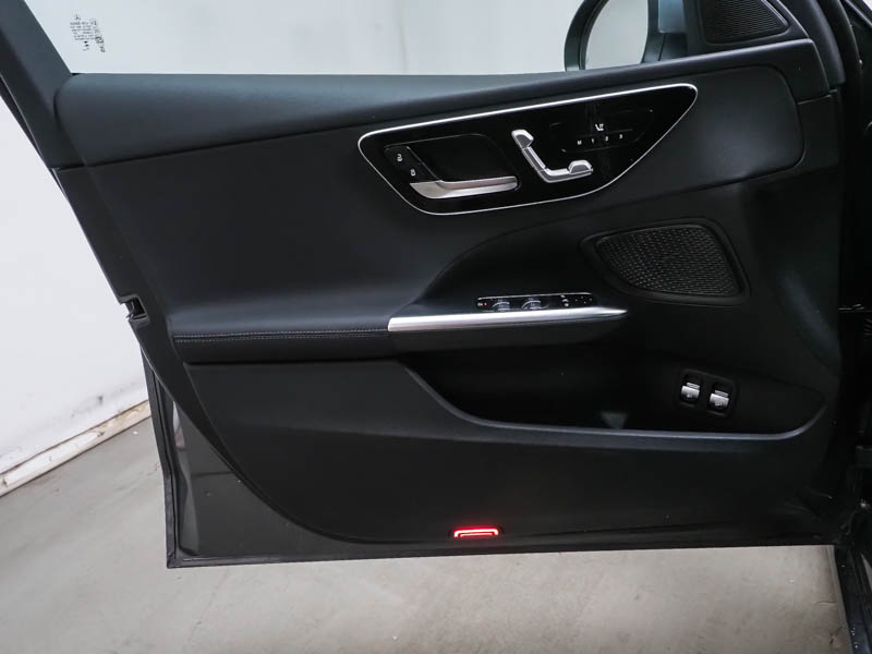 Mercedes-Benz C 300 e T-Modell mit EQ Hybrid Technologie MBUX — photo 6