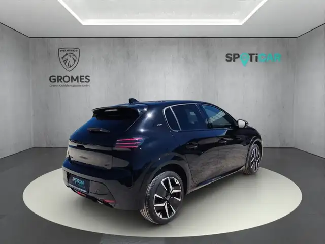Peugeot 208 view 3