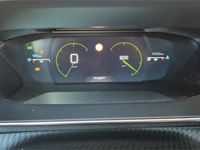 Peugeot 208 view 15