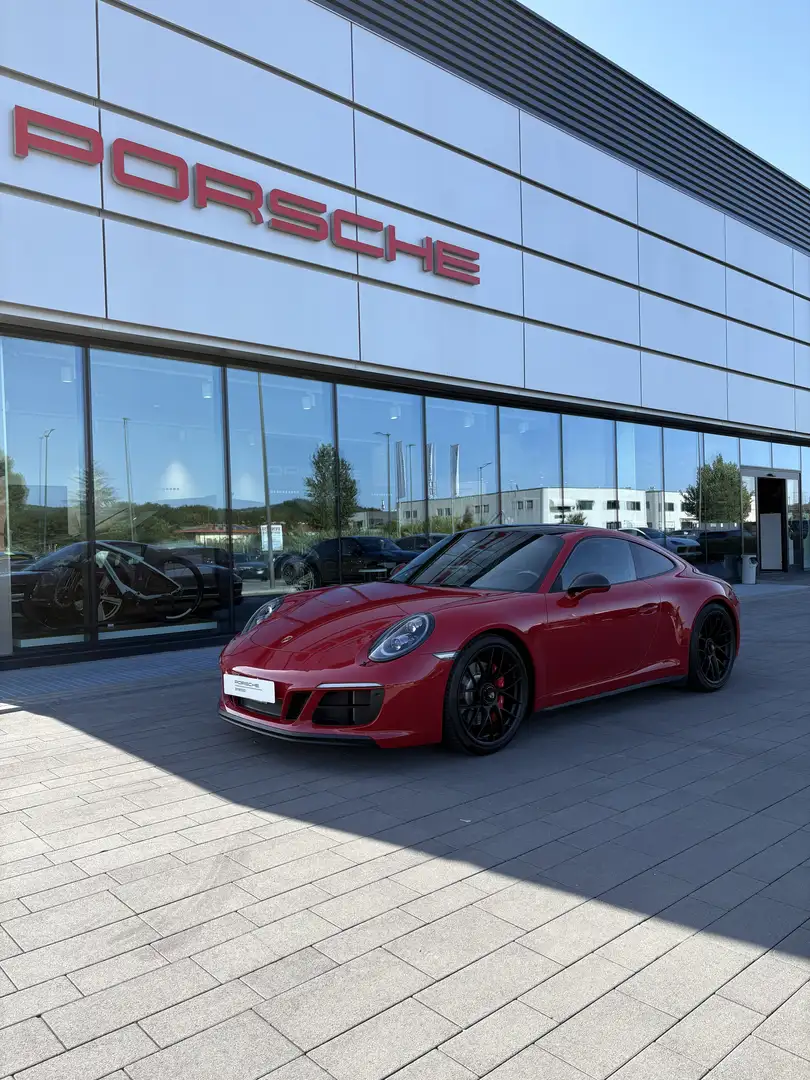 Porsche 911 Carrera 4 GTS PDK Porsche Approved Червоний - 2