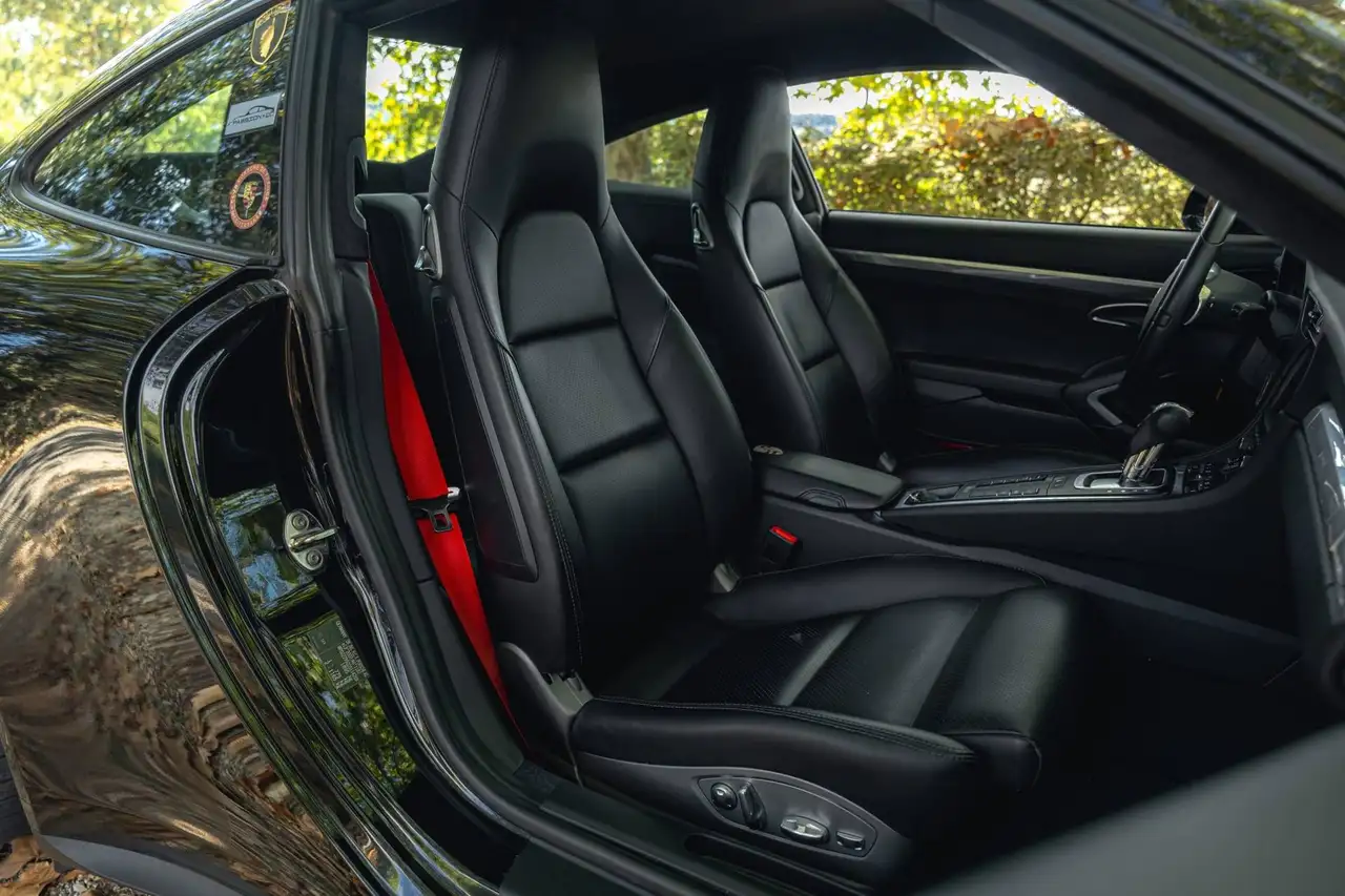 2013 Porsche 911 911 Carrera 4S Coupé 3.8i 400 PDK, photograph 4