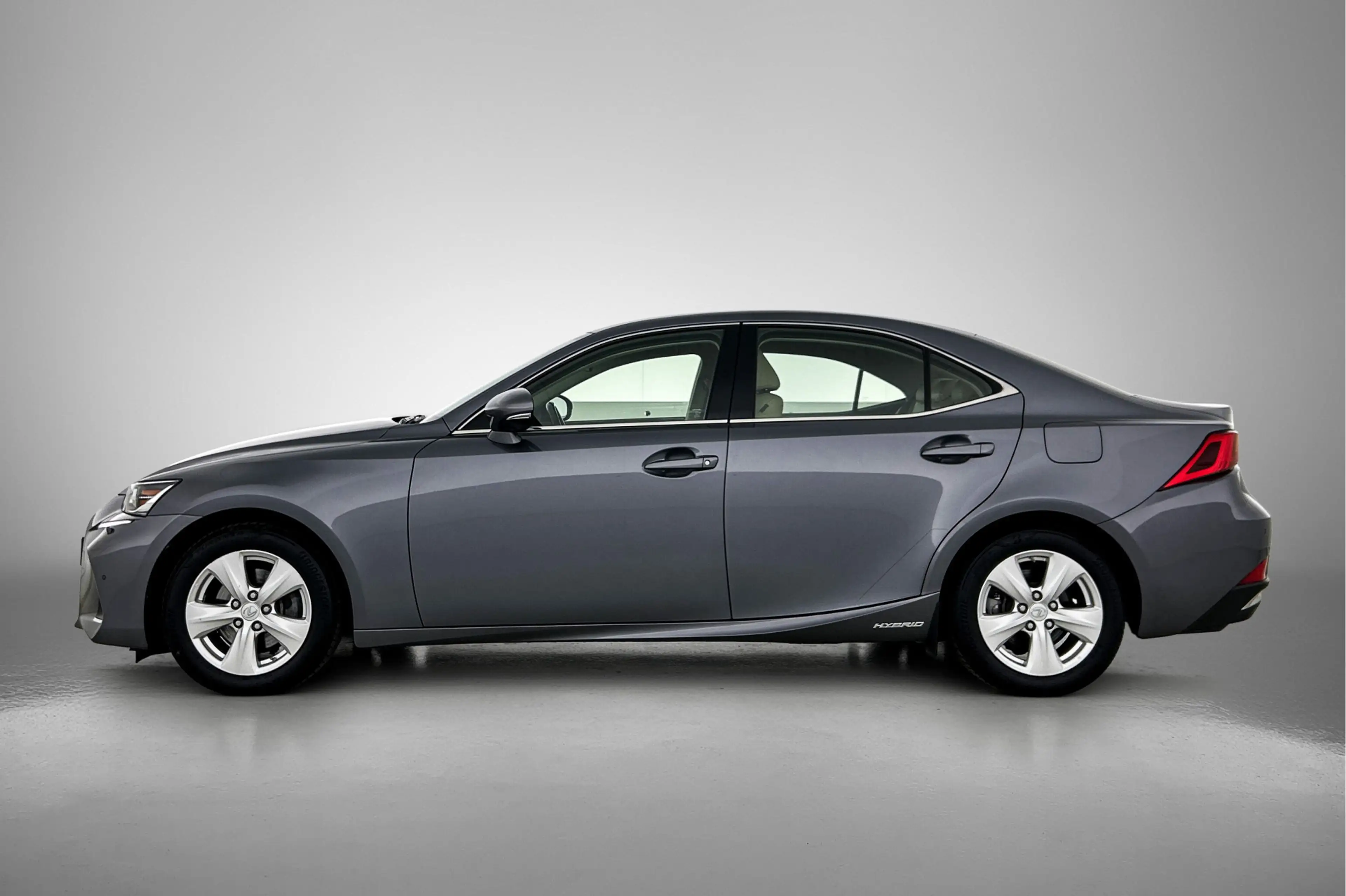 Lexus IS 300 300h Business Line | Safety Pack | Adaptive Cruise — photo 3