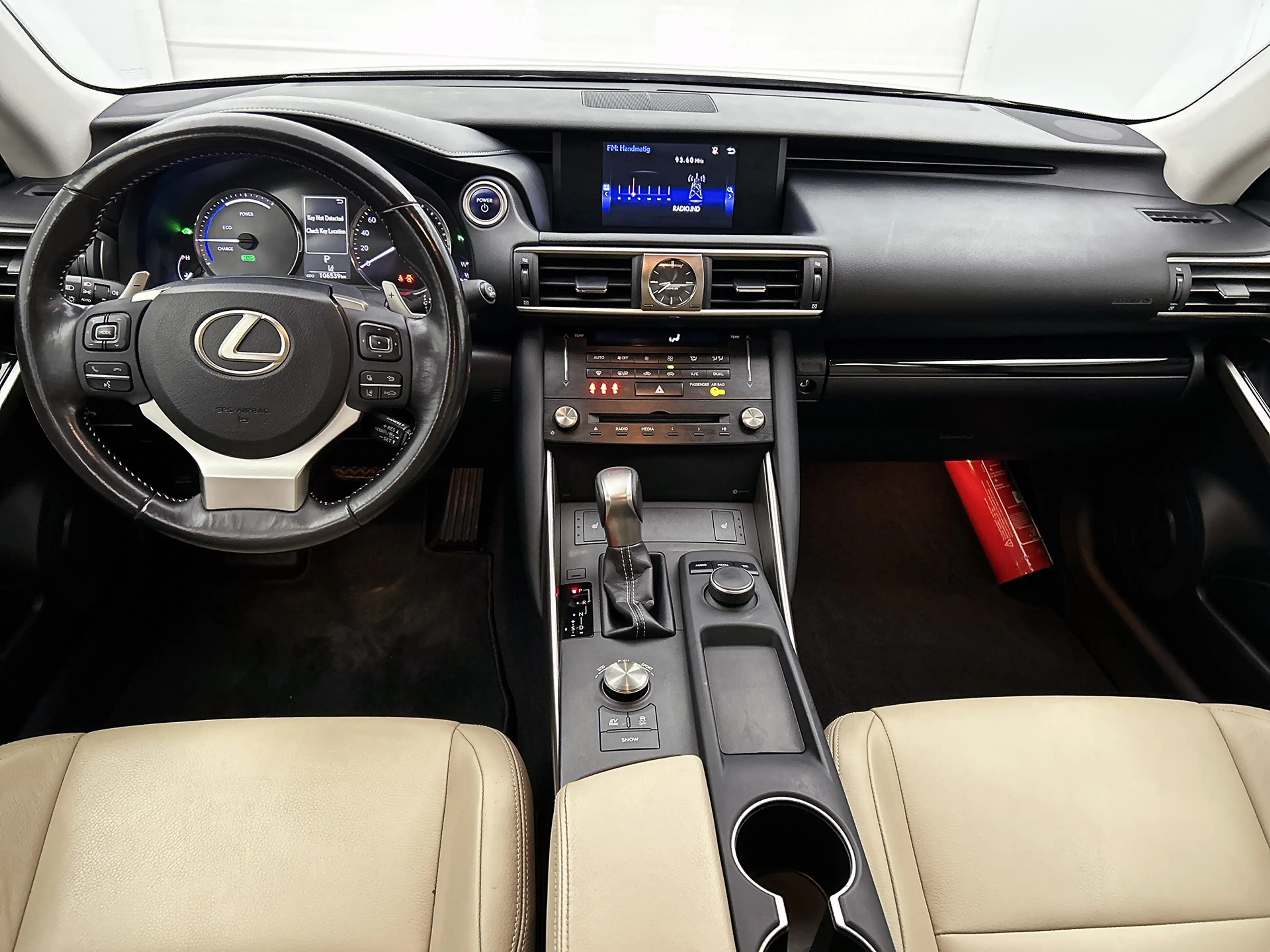 Lexus IS 300 300h Business Line | Safety Pack | Adaptive Cruise — photo 4