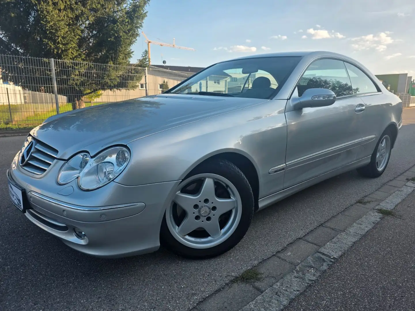 Mercedes-Benz CLK 270 CDI Silber - 1