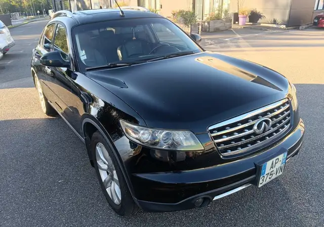 Infiniti FX view 5