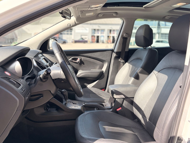 Hyundai iX35 Style AWD*Pano+Automatik+Allrad+AHK* — photo 7