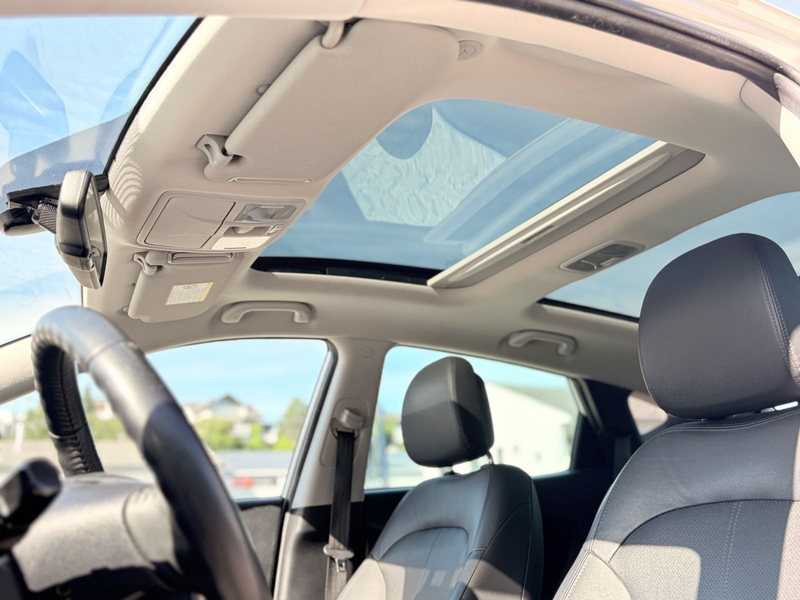 Hyundai iX35 Style AWD*Pano+Automatik+Allrad+AHK* — photo 9